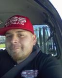 An employee at CGS Auto Glass